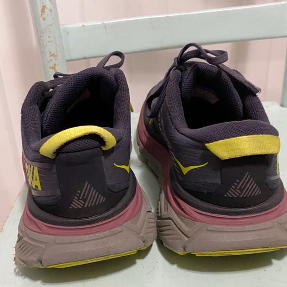 ****SOLD******Hoka Stinson ATR 6 Size 8 Women’s Purple Sneakers. - Picture 3 of 9